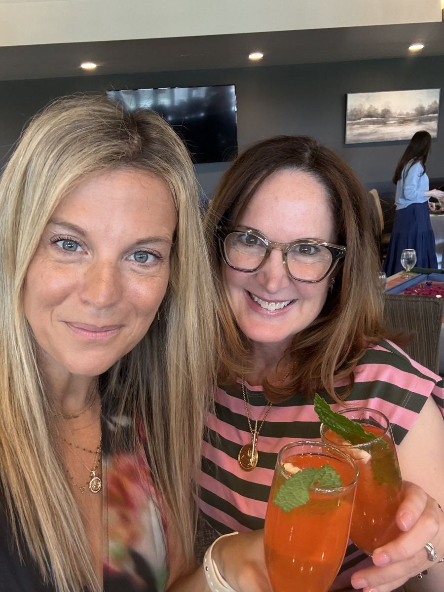 Liz and Leigh with cocktails